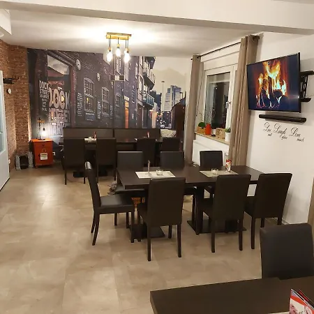 Hakans Moselblick 아파트 *