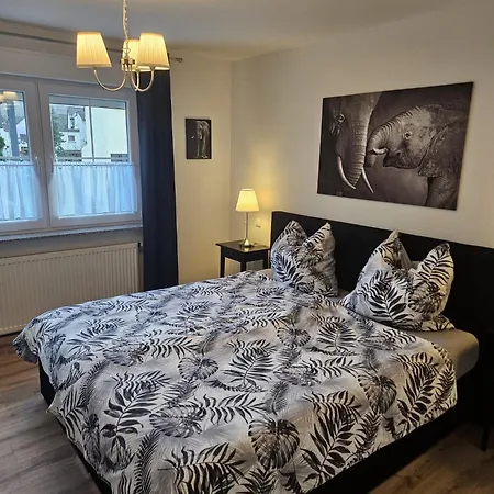 Hakans Moselblick 아파트 *